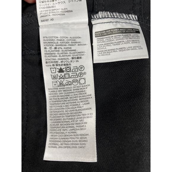 Levi Strauss Women’s Black Denim Trucker Jacket with White Stars XS - Picture 4 of 4